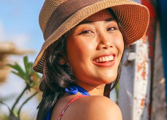 4 Cosmetic Dental Treatments to Get the Perfect Summer Smile