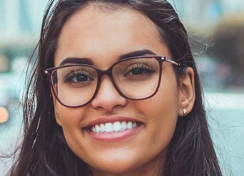 Teeth Whitening Work With Crowns & Fillings? | Moreno Valley